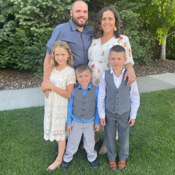 Meet your Posher, Michelle - Picture 2 of 7